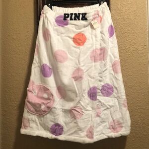 NWT PINK Victoria’s Secret Bath Towel Wrap. White with pastel circles. 27”x 55”